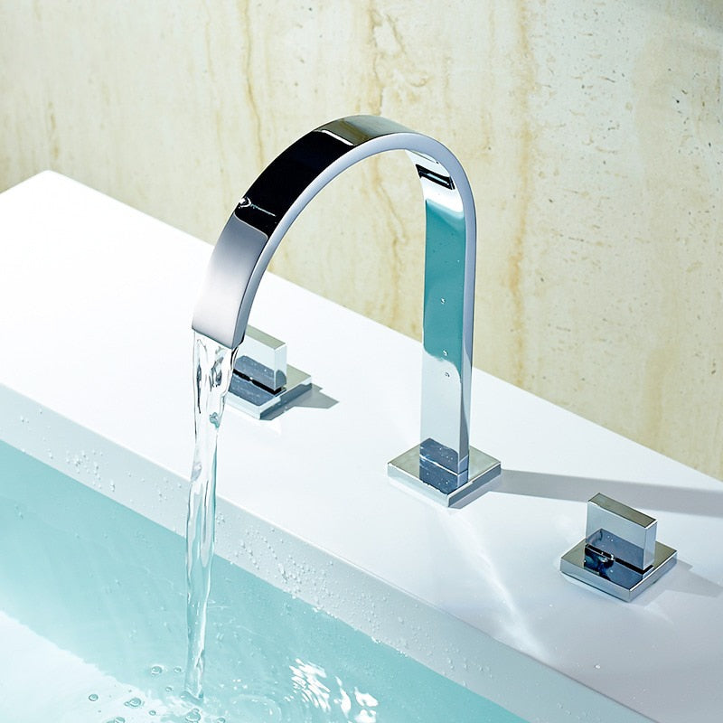 Contemporary Gooseneck bathroom faucet in polished chrome