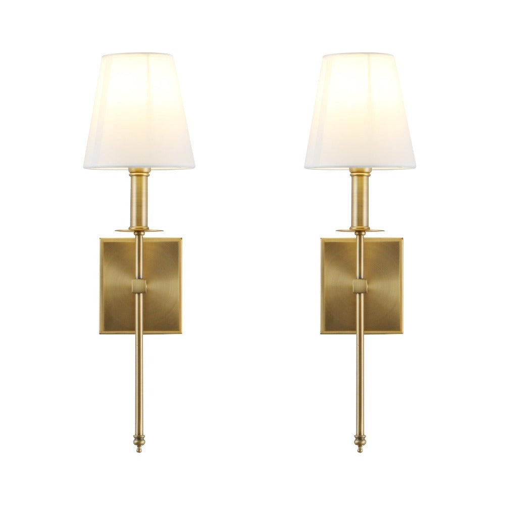 Traditional Wall Sconce with Shade in Antique Gold